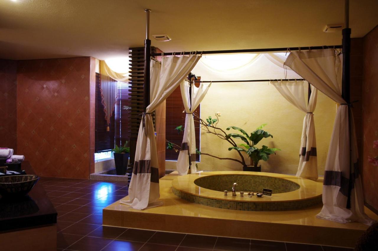 Idee Spa Motel Yangmei Exteriör bild