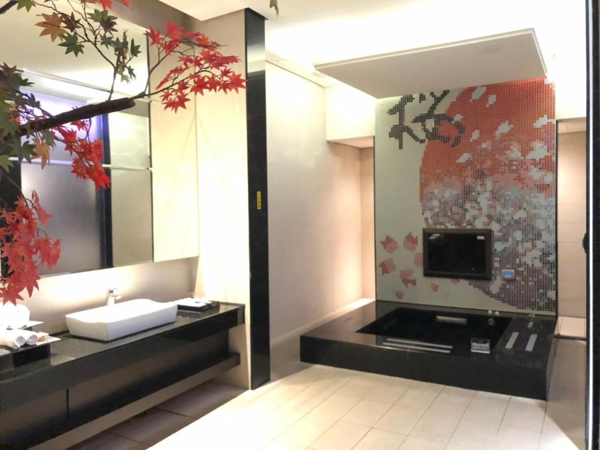Idee Spa Motel Yangmei Exteriör bild
