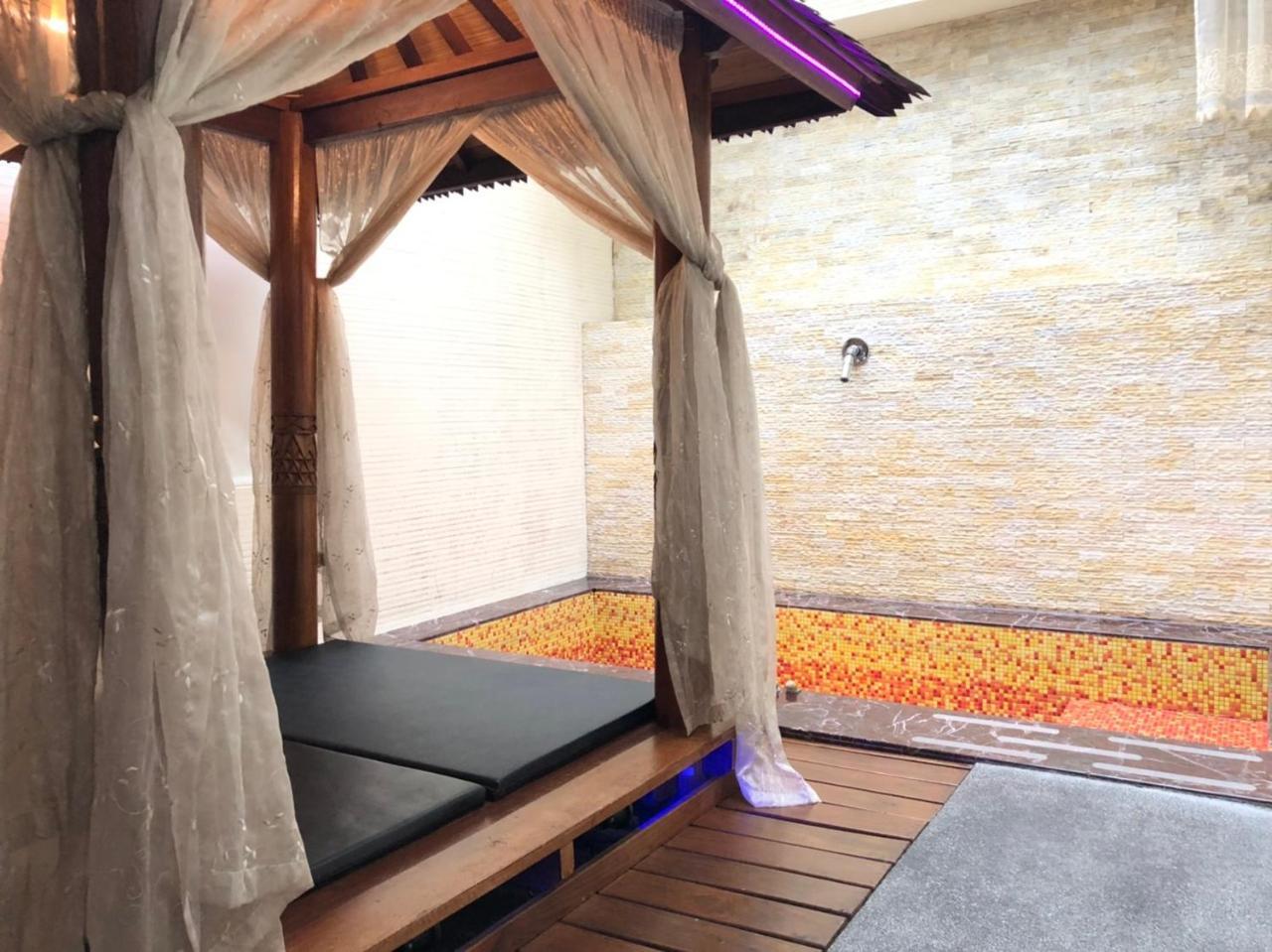 Idee Spa Motel Yangmei Exteriör bild